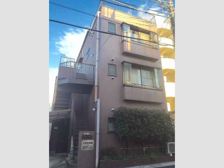 グランドール清水 外観